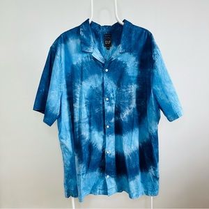 GAP Tied Dyed Short Sleeve Shirt